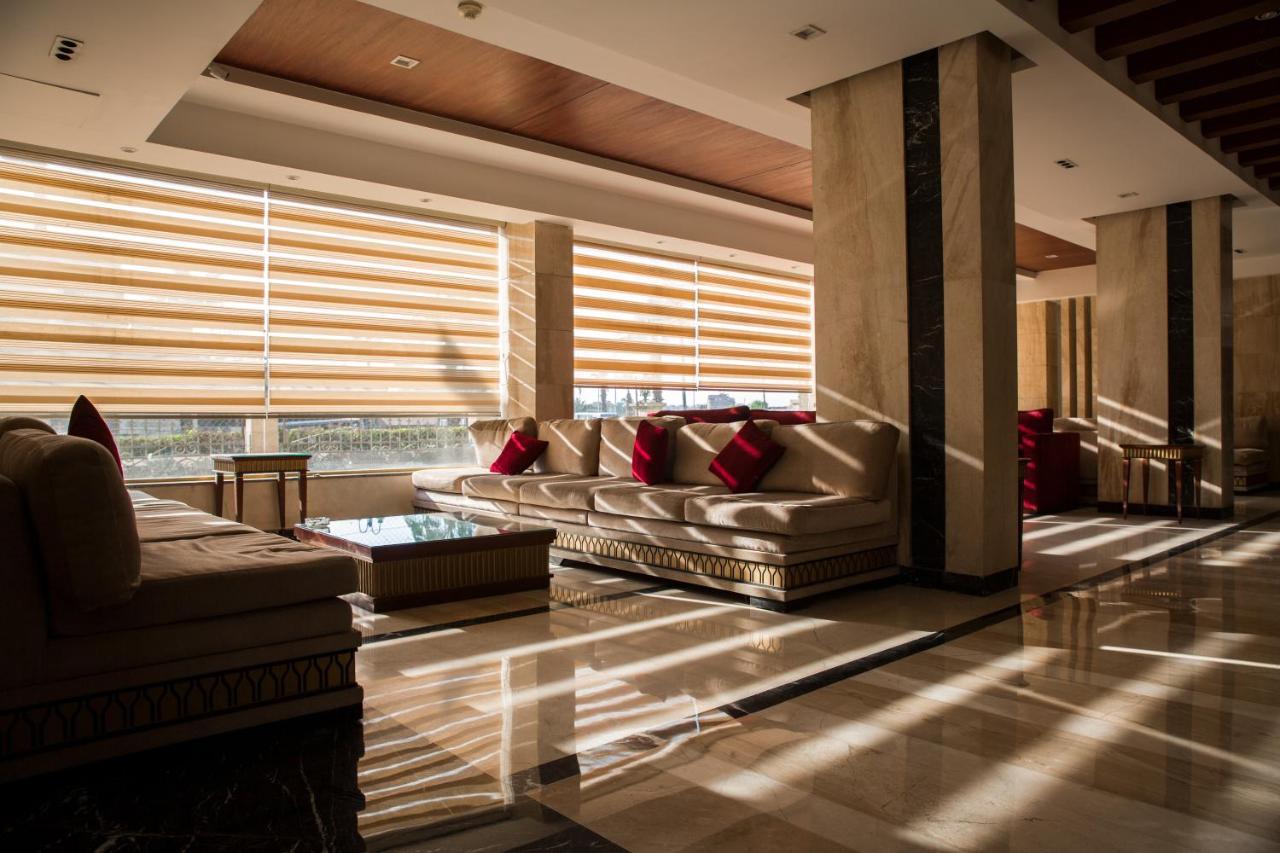 Giza Tiba Pyramids Hotel מראה חיצוני תמונה