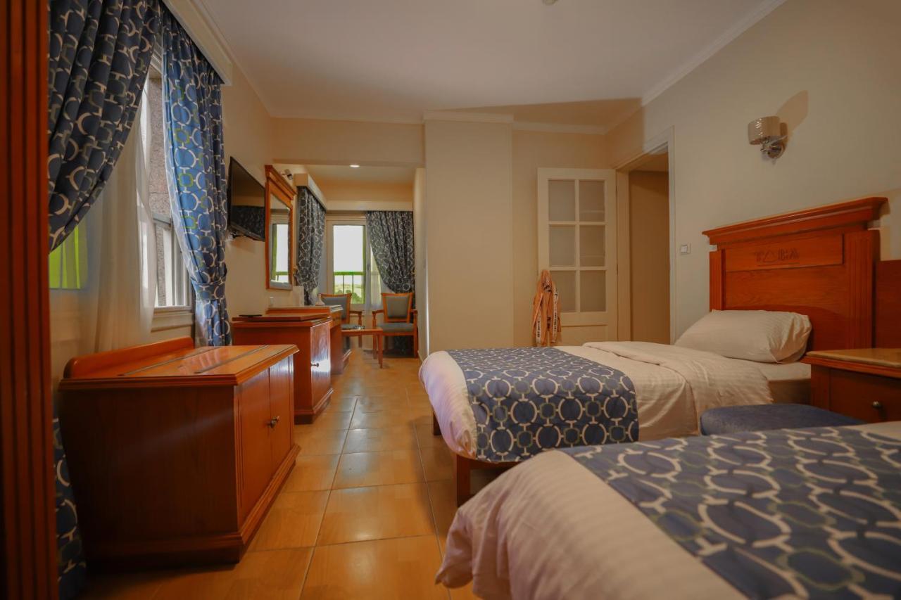 Giza Tiba Pyramids Hotel מראה חיצוני תמונה