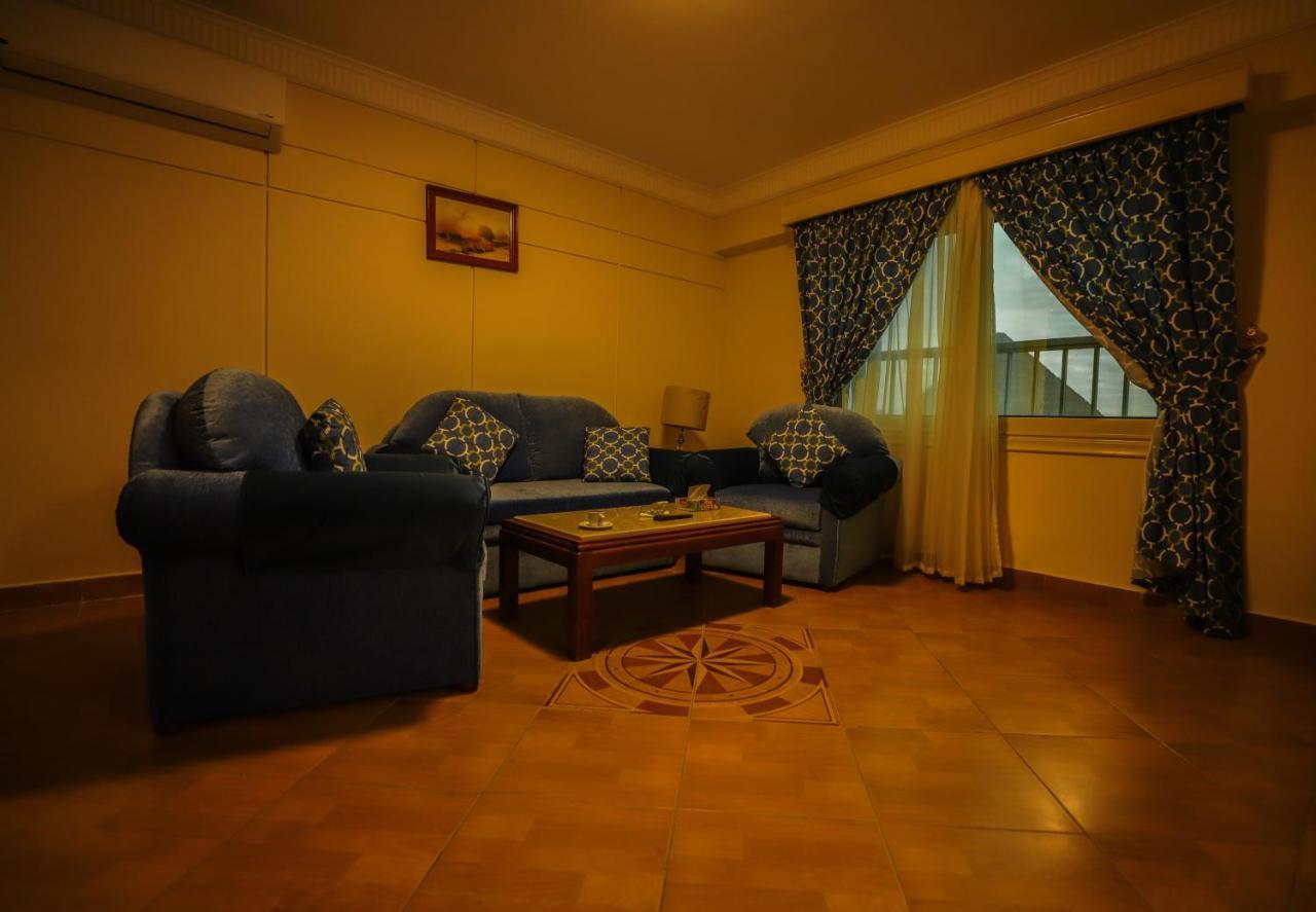 Giza Tiba Pyramids Hotel מראה חיצוני תמונה