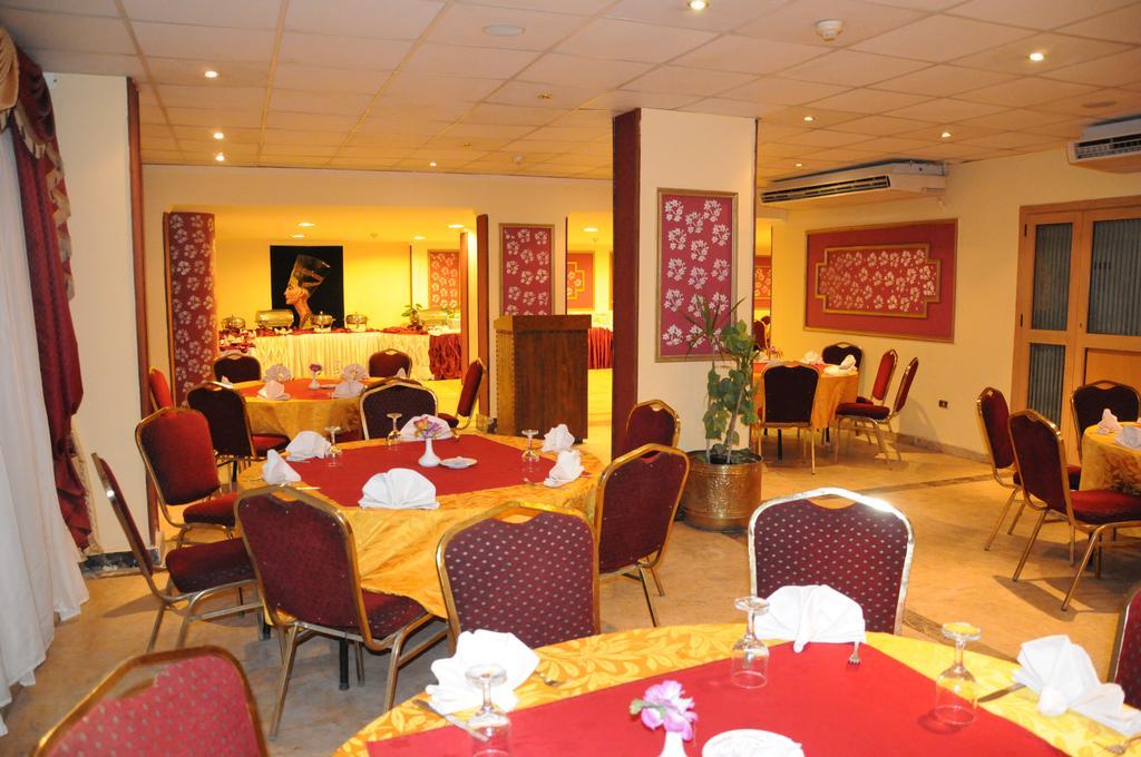 Giza Tiba Pyramids Hotel מראה חיצוני תמונה