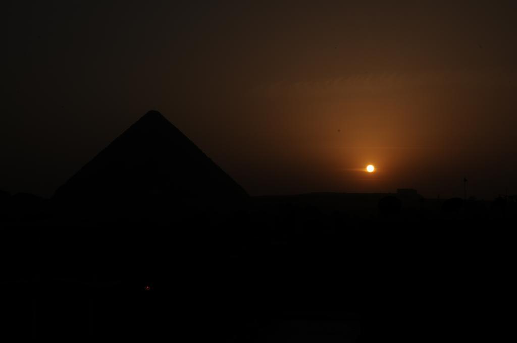 Giza Tiba Pyramids Hotel מראה חיצוני תמונה